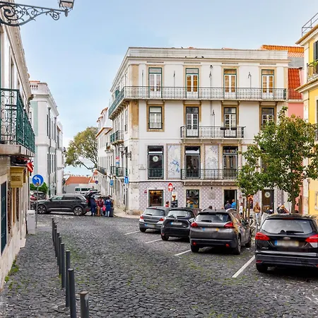 Pituresque Flat In St Jorge Castle By Homeful Homes