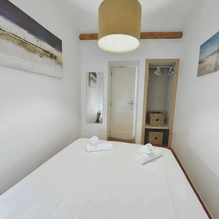 Apartment Pituresque Flat In St Jorge Castle By Homeful Homes *