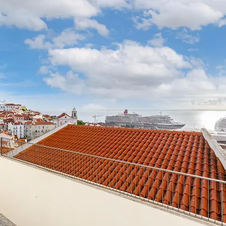 Sublime Apt Medieval Alfama Apartment Lisbon